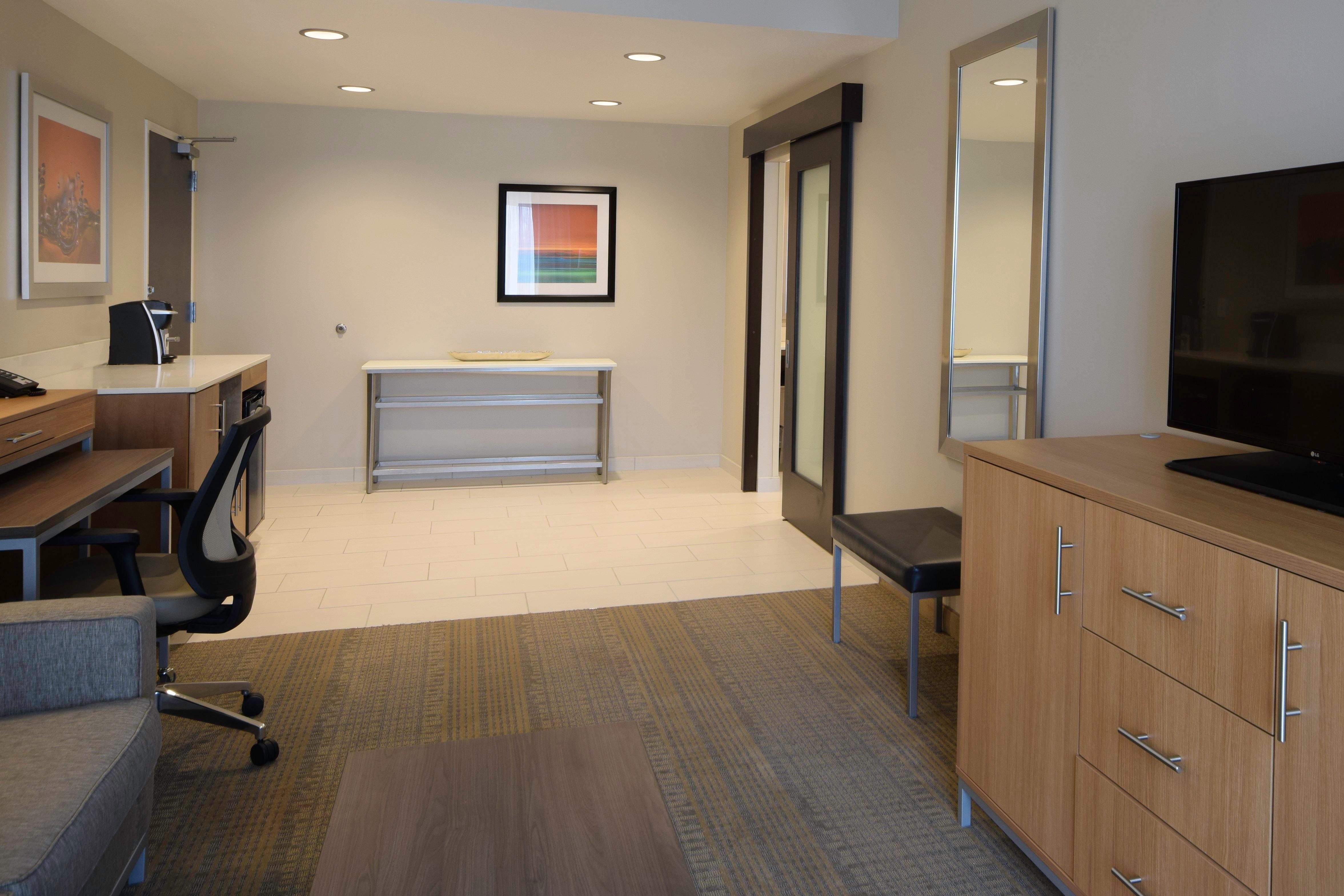 Holiday Inn Cincinnati North West Chester By Ihg Bagian luar foto